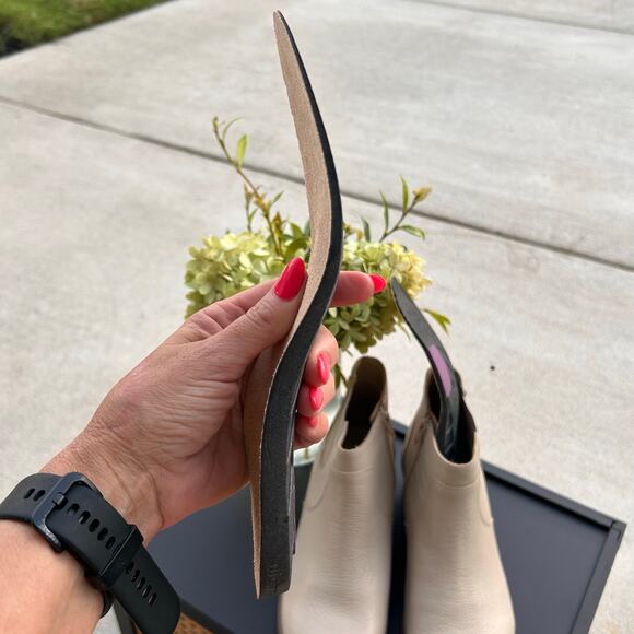 Vionic Finn Ankle Boots Beige Leather Women’s 7.5W Wide Orthotic Comfort EU 38 - Picture 14 of 16